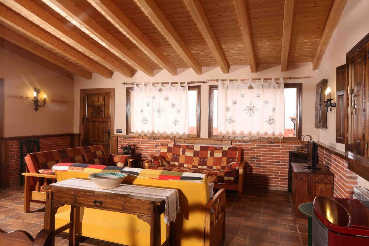Penzion La Casa Del Abuelo Simon Fuente el Sauz Exteriér fotografie